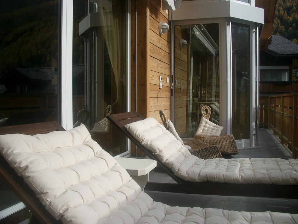 Chalet Sunshine Saas Fee Rum bild