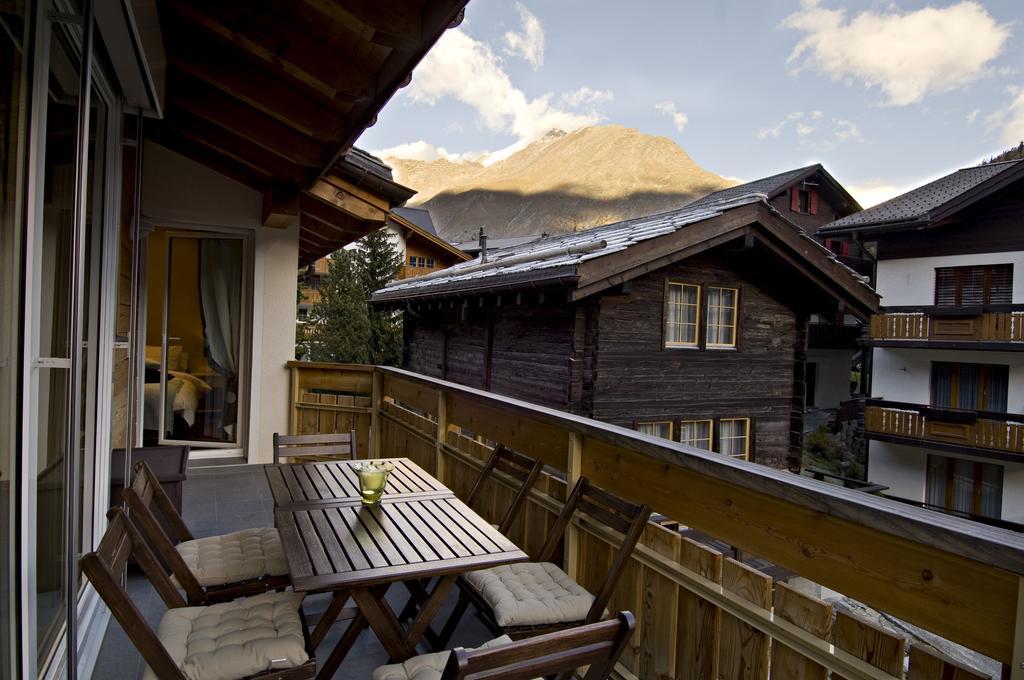 Chalet Sunshine Saas Fee Rum bild